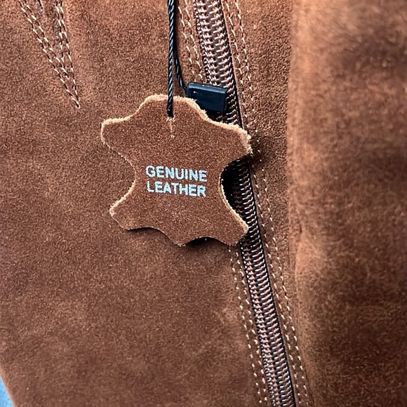 Brown kneel length genuine leather boots - Picture 4 of 4